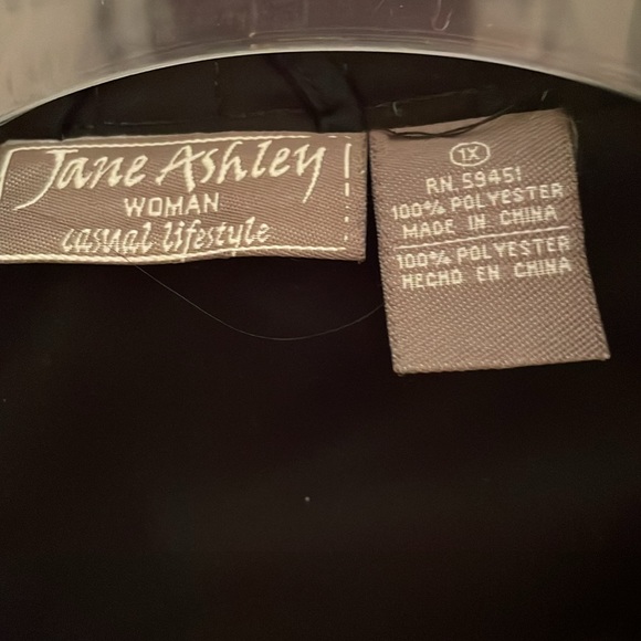 Quilted embroidered coat - Picture 2 of 7